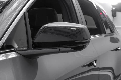 2024 Cadillac LYRIQ Luxury 3