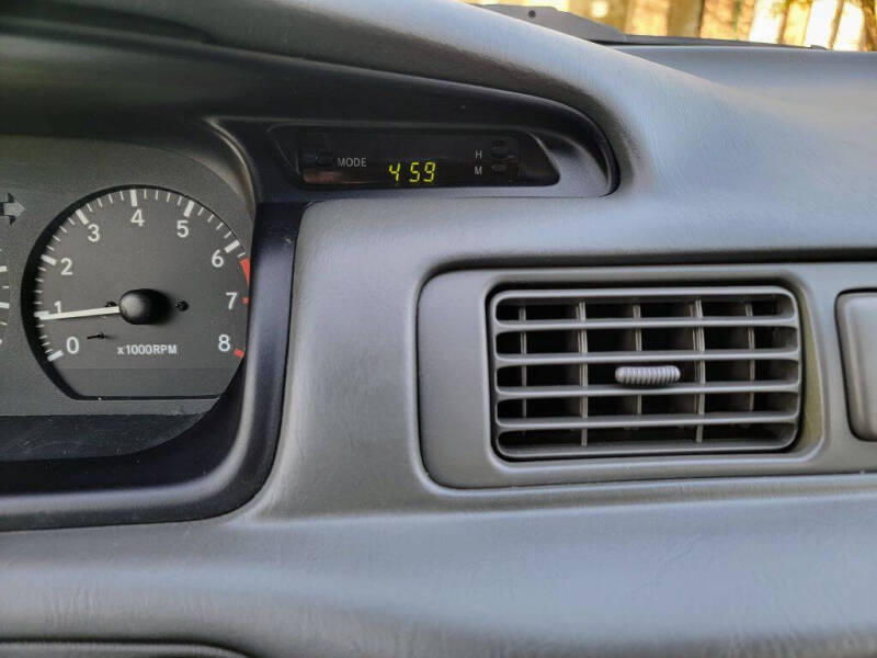 2000 Toyota Camry CE - Photo 19