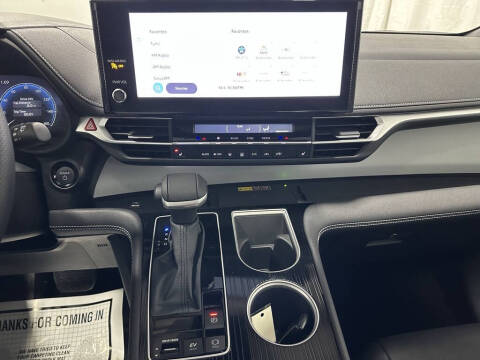 2025 Toyota Sienna XSE 7-Passenger