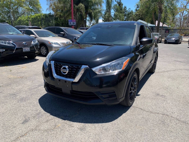 2020 Nissan Kicks S