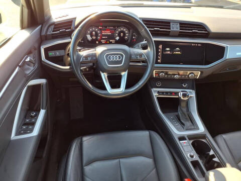 2023 Audi Q3 quattro S line Premium 45 TFSI