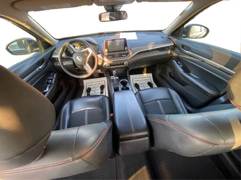 2024 Nissan Altima 2.5 SR