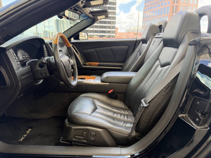 2004 Cadillac XLR