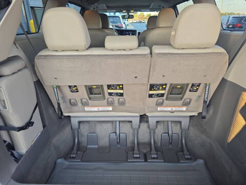 2015 Toyota Sienna