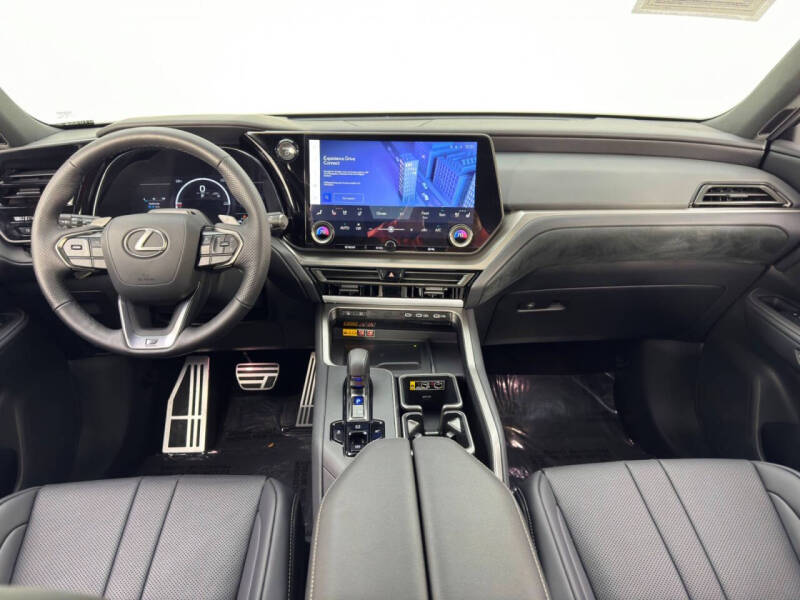 2025 Lexus TX 500h