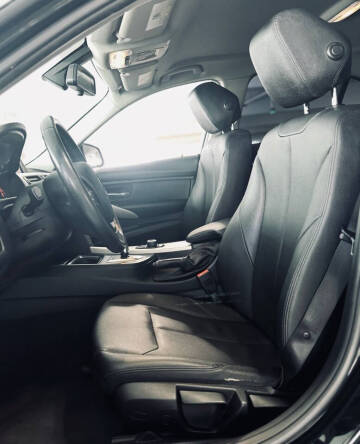 2015 BMW 3 Series 320i