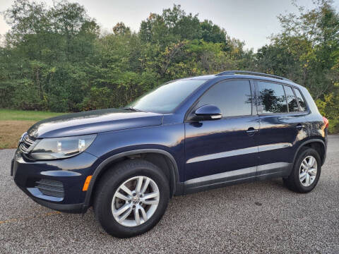 2016 Volkswagen Tiguan for sale at Akron Auto Center in Akron OH