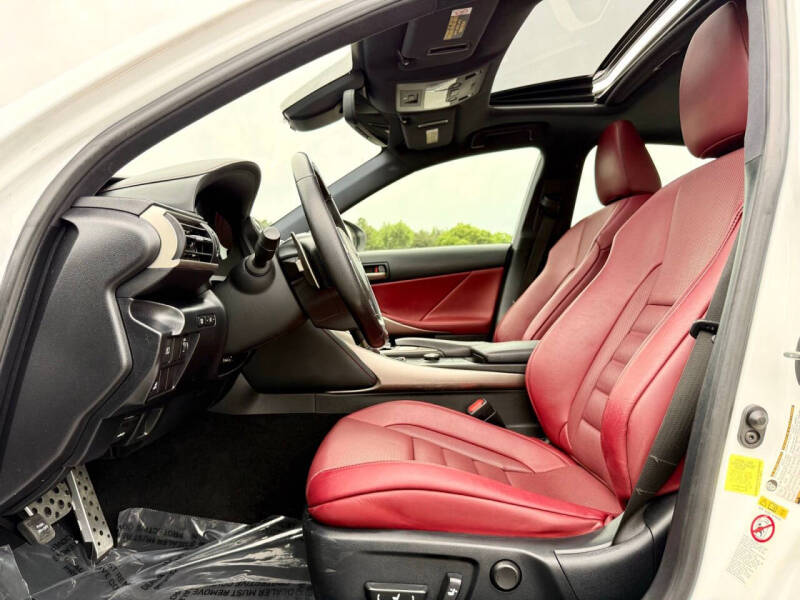 2017 Lexus IS 200t