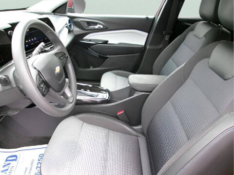 2024 Chevrolet Trax LT