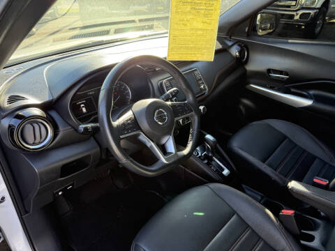 2020 Nissan Kicks SR