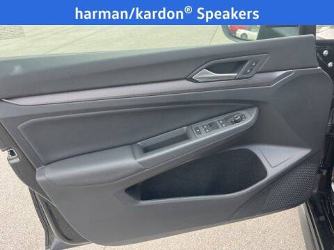 2025 Volkswagen Golf GTI SE