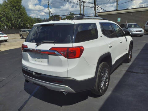 2017 GMC Acadia SLT-1