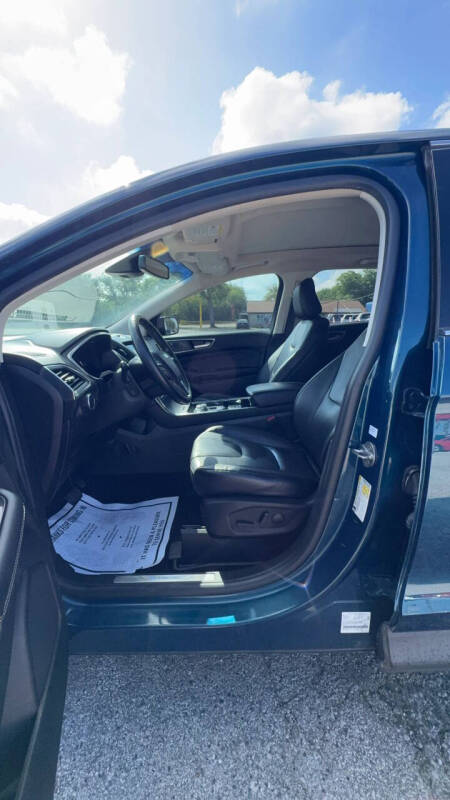 2020 Ford Edge Titanium
