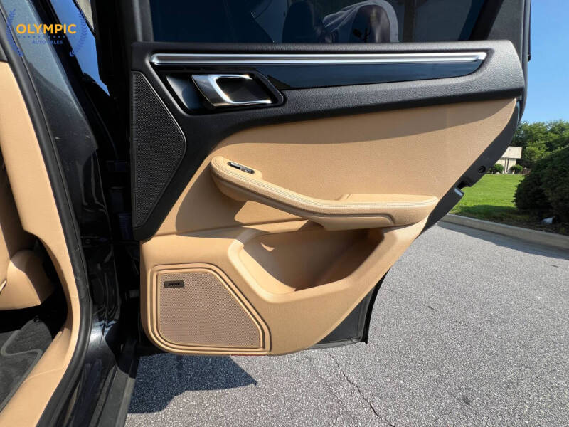 2018 Porsche Macan