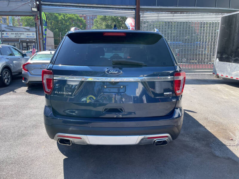 2017 Ford Explorer Platinum
