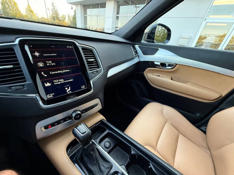 2018 Volvo XC90 T5 Momentum 7-Passenger