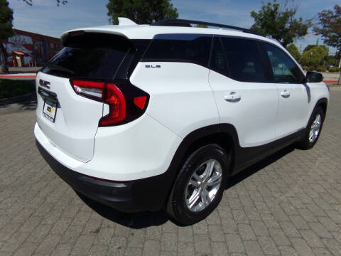 2022 GMC Terrain SLE