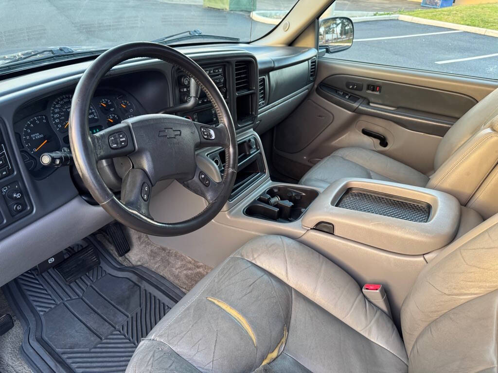 2003 Chevrolet Suburban for sale at The Price King Auto in LAKEWOOD, WA