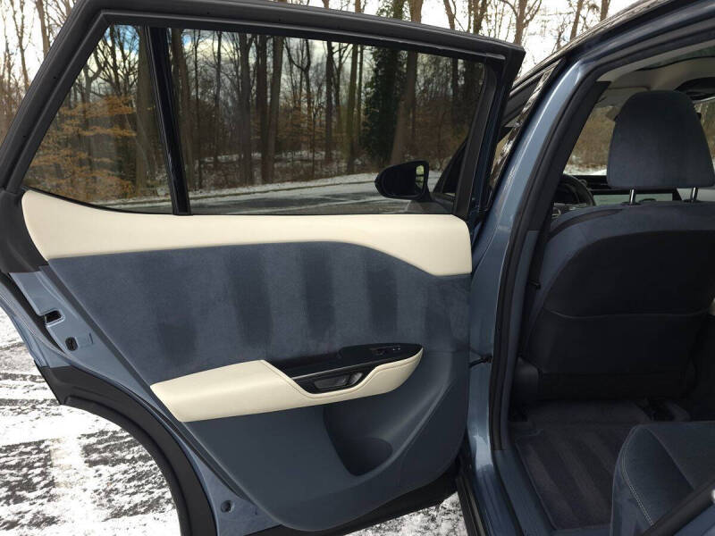 2023 Lexus RZ 450e Luxury