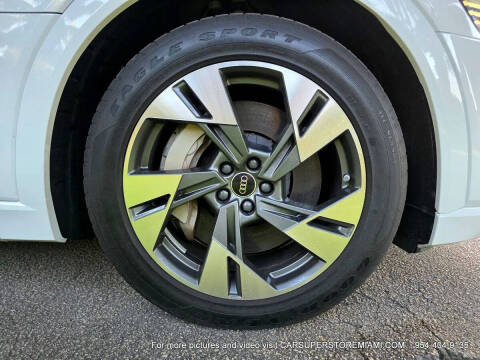 2021 Audi e-tron quattro Premium