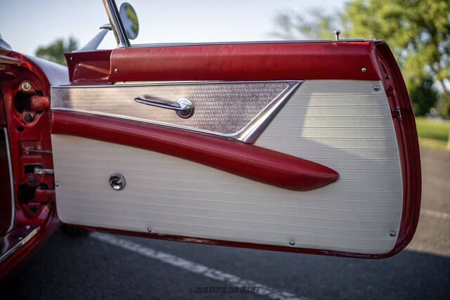 1956 Ford Thunderbird