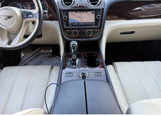 2018 Bentley Bentayga 22