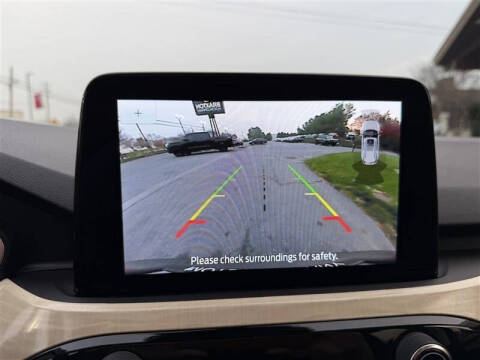 2021 Ford Escape Hybrid Titanium