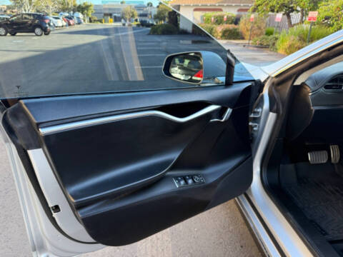 2013 Tesla Model S Performance