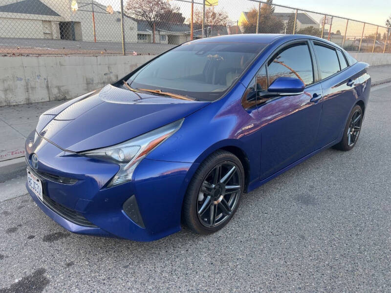 2017 Toyota Prius Two