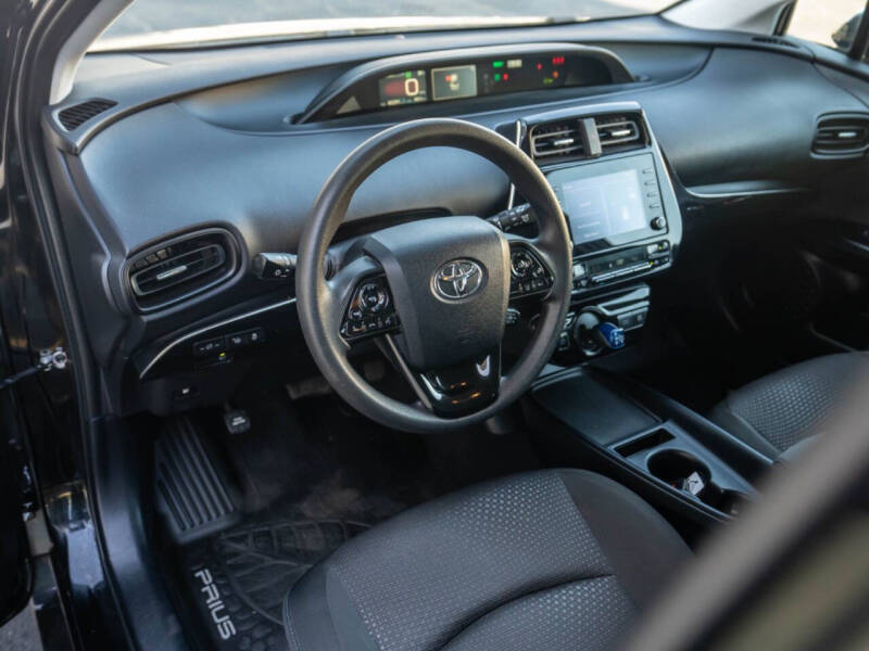 2020 Toyota Prius LE AWD-e