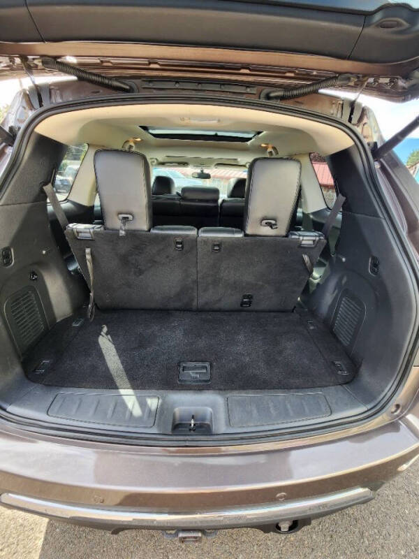 2015 Nissan Pathfinder SL