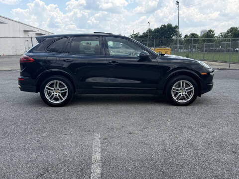 2017 Porsche Cayenne Platinum Edition