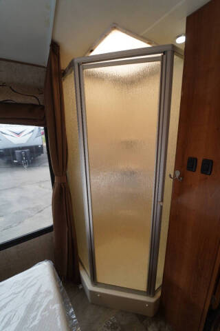 2018  Forest River  Coachmen Leprechaun