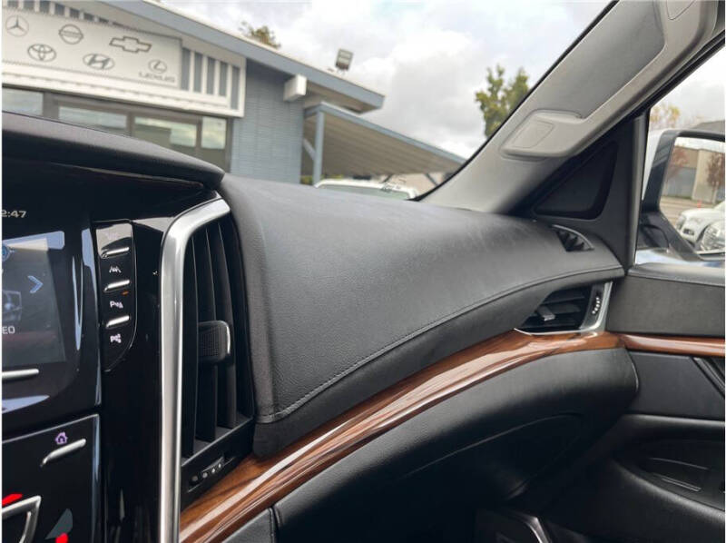 2014 Cadillac Escalade Premium