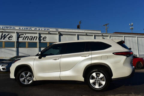 2021 Toyota Highlander LE