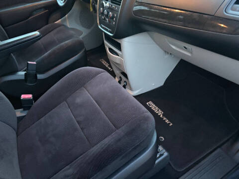 2013 Dodge Grand Caravan SE