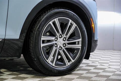 2024 Cadillac LYRIQ Luxury 1