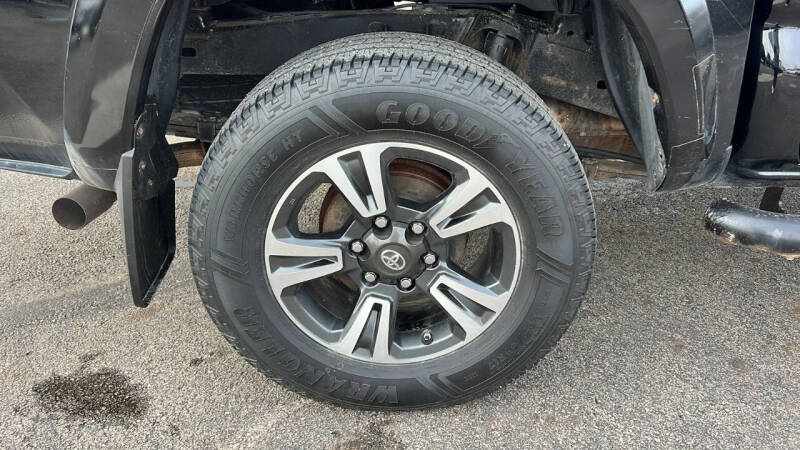 2017 Toyota Tacoma TRD Sport