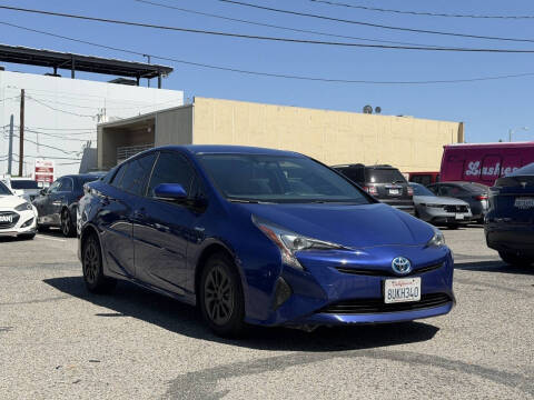 2016 Toyota Prius Three