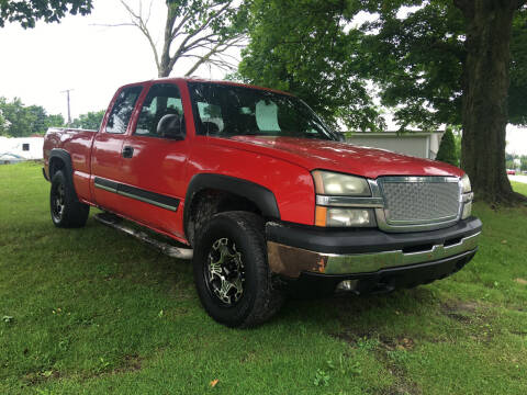 2005 Chevrolet Silverado 1500 for sale at Antique Motors in Plymouth IN