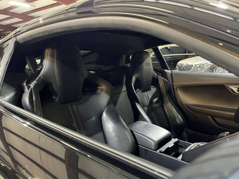 2015 Jaguar F-TYPE R