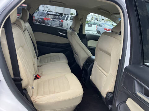 2017 Ford Edge SE