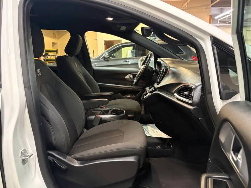2019 Chrysler Pacifica Touring Plus