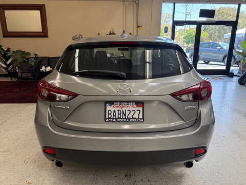 2015 Mazda MAZDA3 i Touring