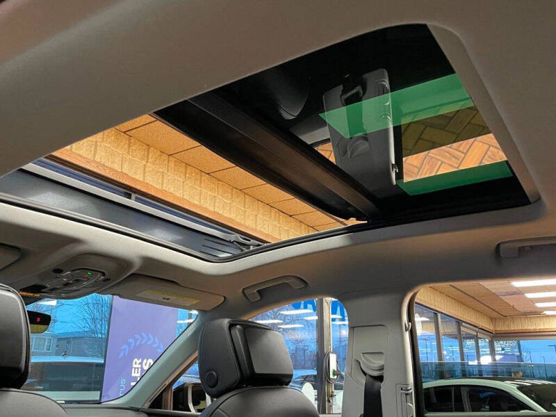 2021 Audi e-tron quattro Premium