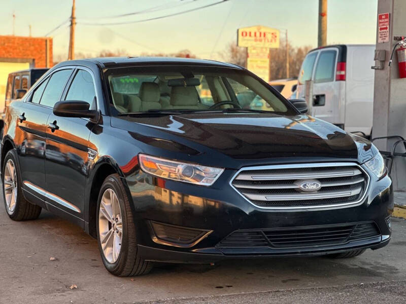2016 Ford Taurus SE