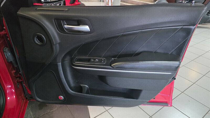 2015 Dodge Charger SXT