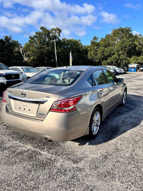 2013 Nissan Altima for sale at GRACELAND AUTO LLC in Thonotosassa, FL