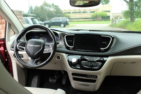 2021 Chrysler Pacifica Hybrid Touring L