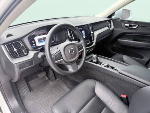 2023 Volvo XC60 B5 Core